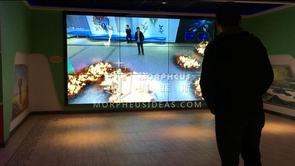 AR奇幻森林天降隕石，一片火海圍繞著玩家