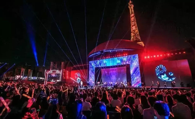 全息投影已成為舞臺表演不可或缺的重要元素