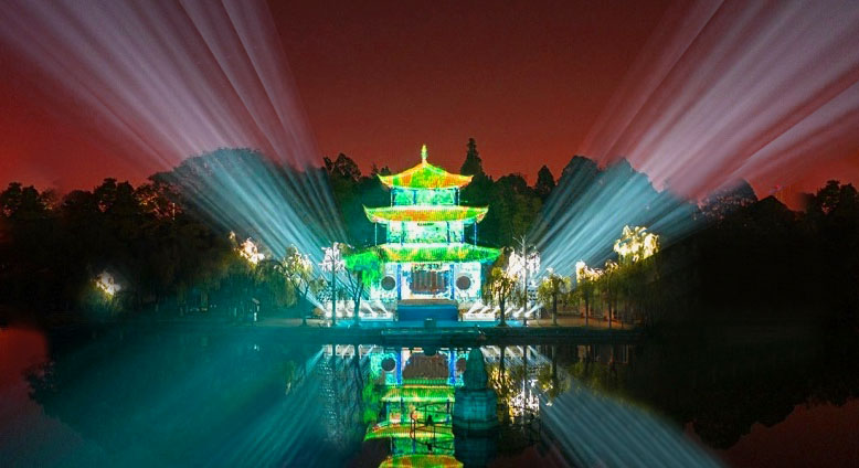 融創文旅城“大觀樓3D建築投影燈光秀”