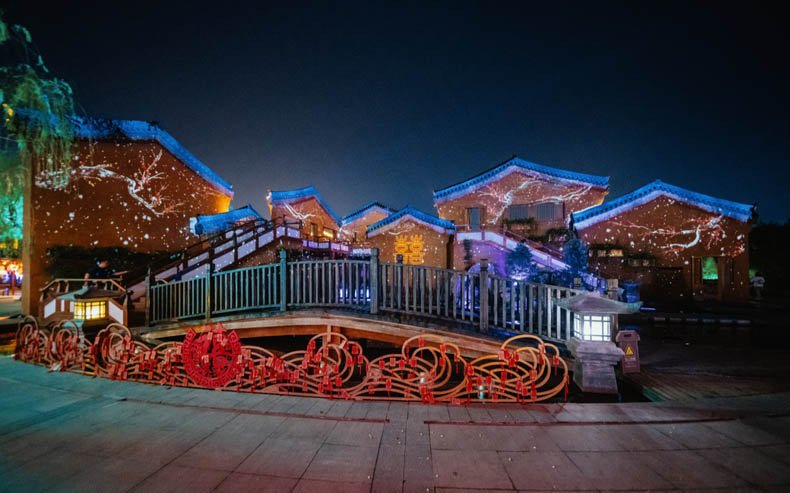 領略夢幻四季清明上河園