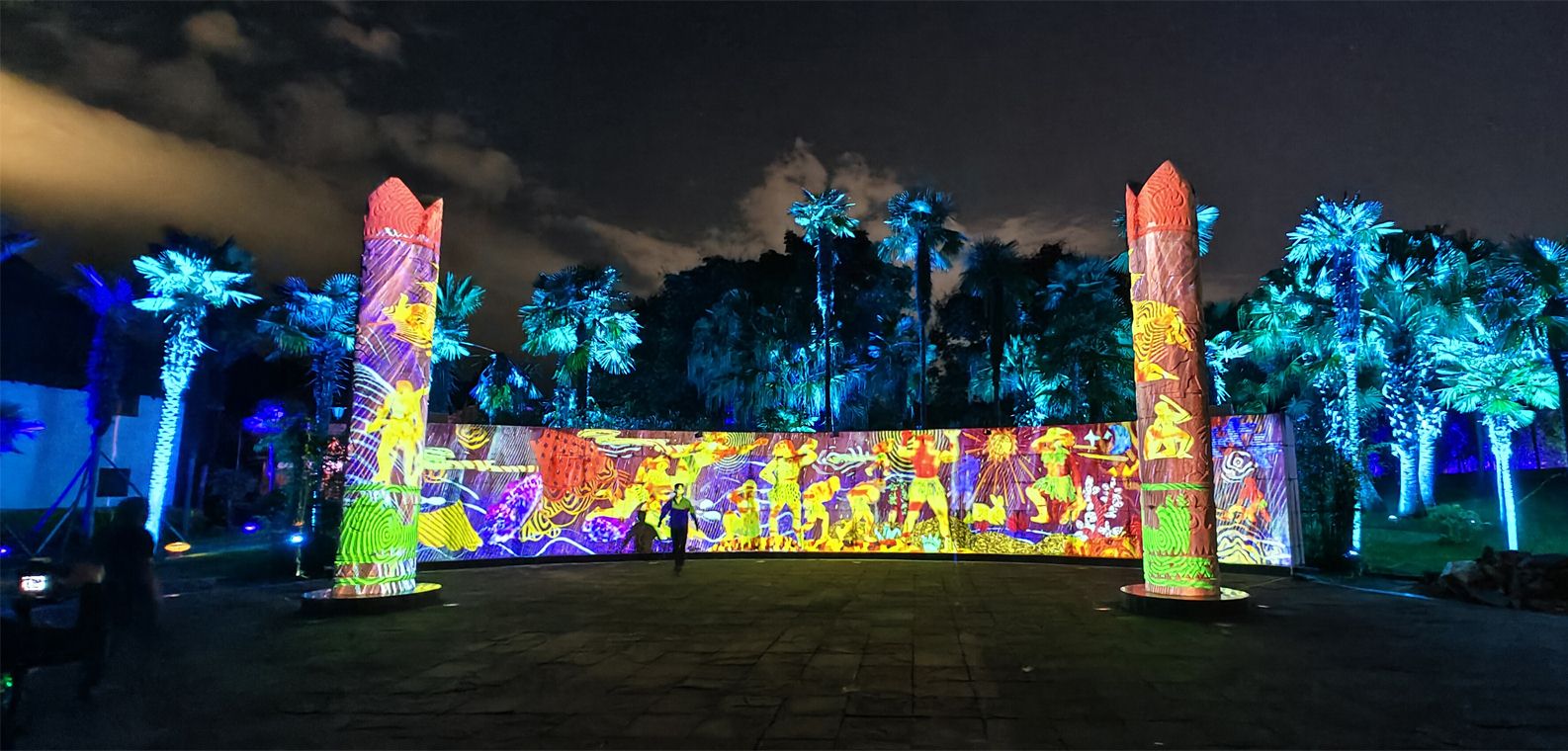 重磅來襲 | 首個多元民族特色文化光影夜遊樂園，國慶正式啟動，精彩搶鮮看！